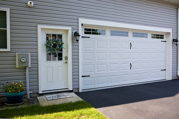 24/7 Emergency Garage Door Panel Replacement experts in Morrisville, VT
